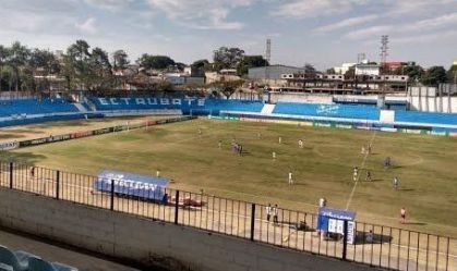 Estádio Joaquim de Morais Filho, em Taubaté