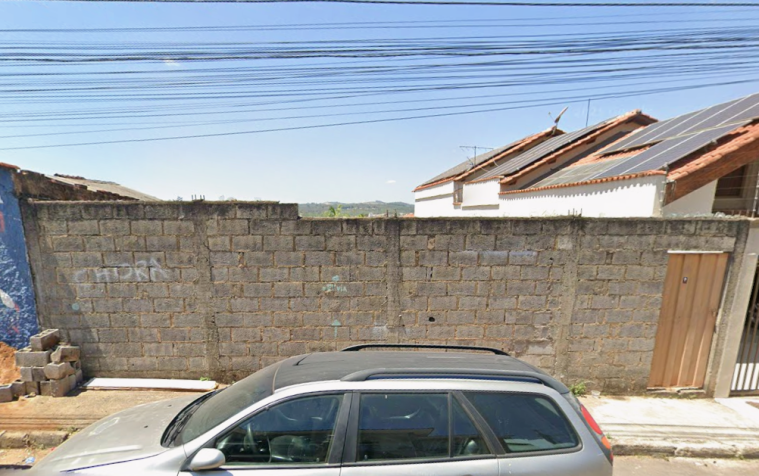 Terreno da suposta aparição na rua Dr. Benevenuto Braz Viêira, no Jardim Andere • Google Maps