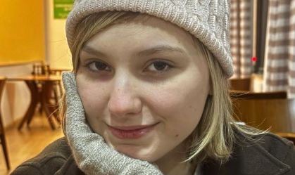 Pai de Isabel Veloso faz homenagem à influenciadora morta aos 19 anos