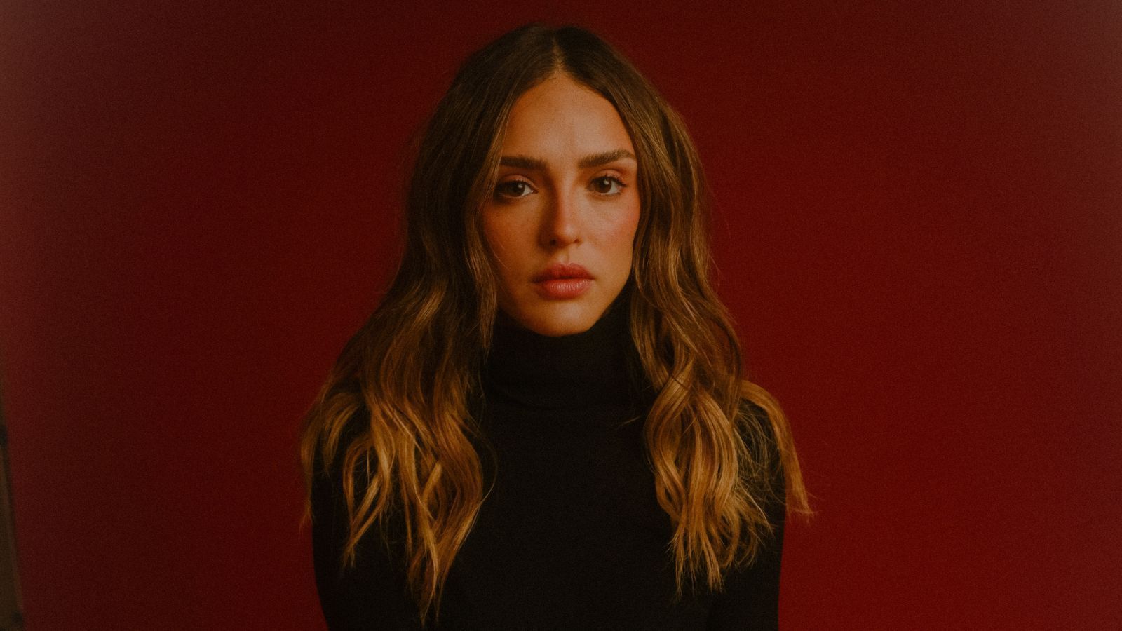 Isabelle Drummond vive primeira vilã da carreira em "Coração Acelerado"