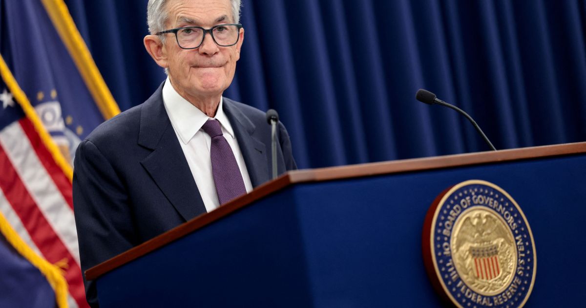 Powell diz que seguirá no Fed após deixar presidência