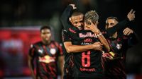 Jhon Jhon faz dois, e Red Bull Bragantino atropela Corinthians no Paulistão