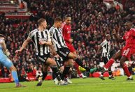 Liverpool vira sobre o Newcastle e goleia por 4 a 1 na Premier League