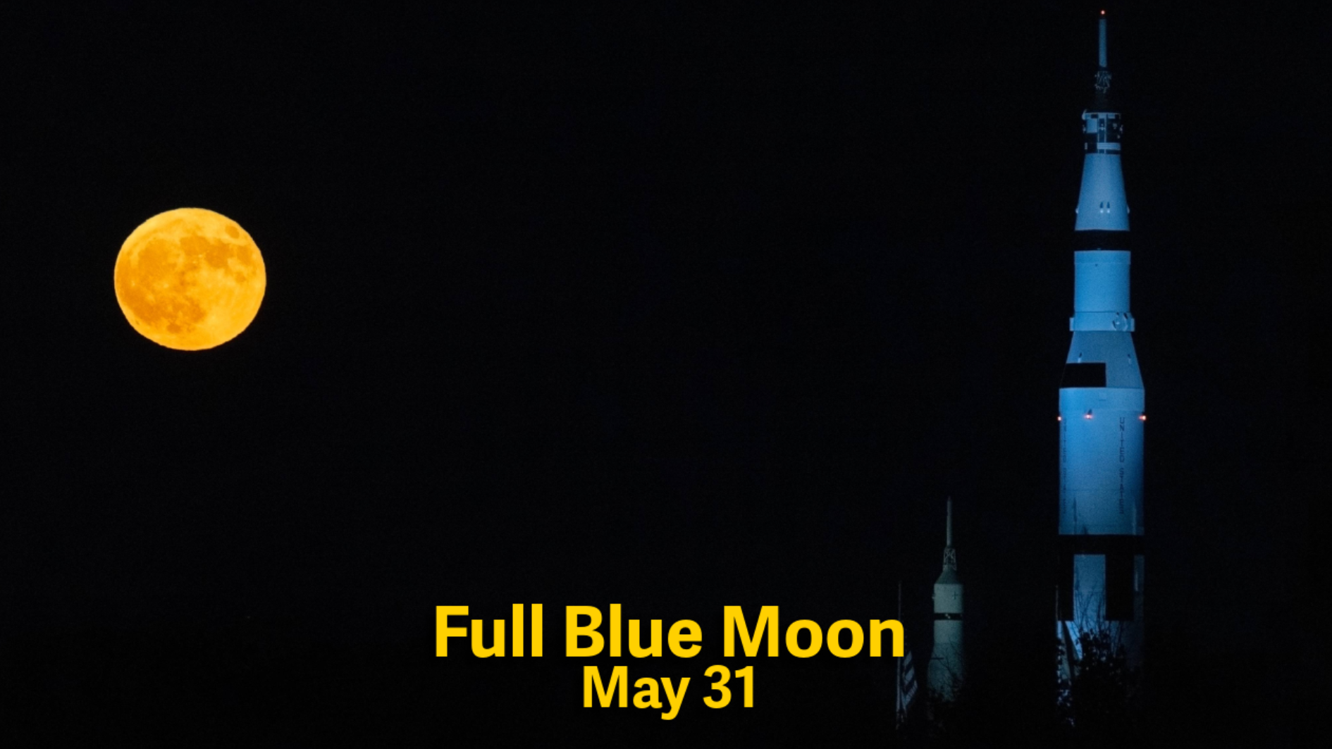 Uma superlua surge sobre Huntsville, Alabama, cidade que abriga o Centro de Voos Espaciais Marshall da NASA, em 19 de agosto • NASA/Michael DeMocker