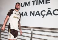 Lucas Paquetá é regularizado e pode disputar a Supercopa pelo Flamengo