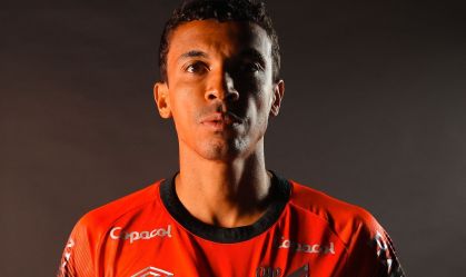 Athletico-PR anuncia contratação de Luiz Gustavo, ex-Seleção Brasileira