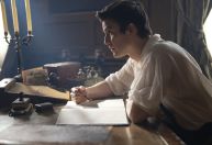 “Bridgerton”: ator entrega jornada sexual de Benedict em 4ª temporada