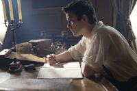 “Bridgerton”: ator entrega jornada sexual de Benedict em 4ª temporada