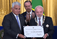 Lula recebe maior honraria do Panamá em viagem ao país