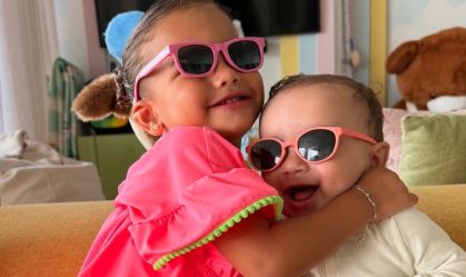 Bruna Biancardi mostra Mavie dando comida para a irmã, Mel