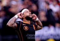 Corinthians: após sacrifício, Raniele e Memphis seguem plano especial no CT