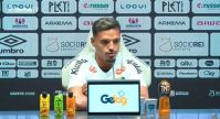 Apresentado no Santos, Menino abre o jogo sobre passagem pelo Atlético