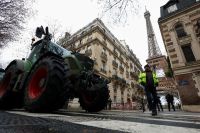 Agricultores franceses fazem bloqueio em porto contra acordo Mercosul-UE