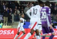 Nkunku marca no fim e Milan empata com a Fiorentina no Campeonato Italiano