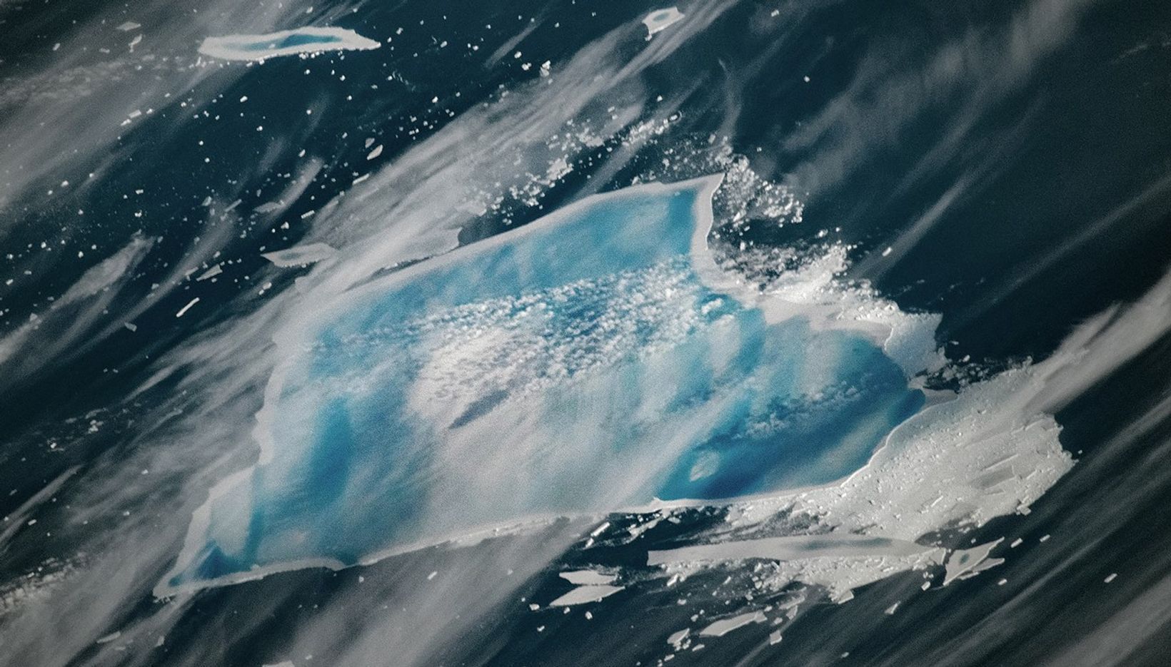 Iceberg A-23A se desprendeu da Antártida em 1986 e hoje está reduzido a cerca de um quarto do seu tamanho original • Divulgação/Nasa