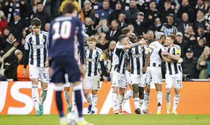 Newcastle vence PSV e encaminha vaga nas oitavas da Champions