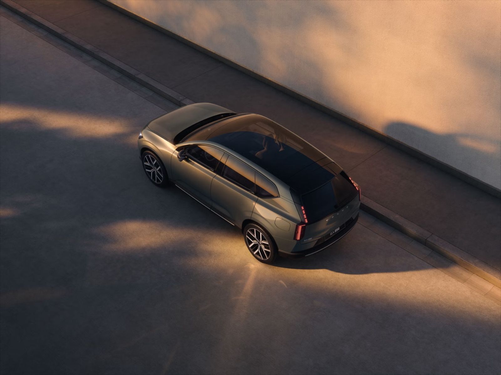 Volvo EX60 tem visual que lembra os carros da marca • Divulgação