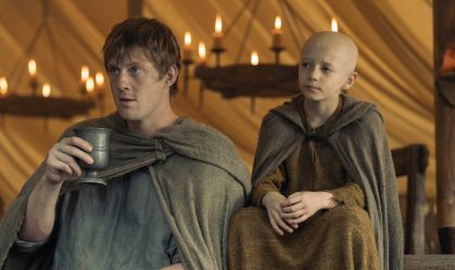 "O Cavaleiro dos 7 Reinos": qual a relação da série com "Game Of Thrones"?