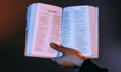 Atividade não-remunerada: pastor perde processo trabalhista contra igreja