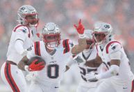 Patriots vencem Broncos e voltam ao Super Bowl sete anos após "Era Brady"