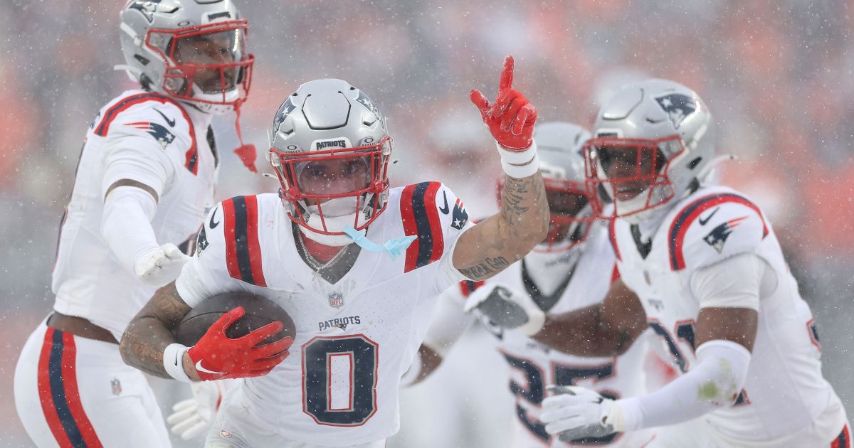 Patriots vencem Broncos e voltam ao Super Bowl sete anos após “Era Brady”