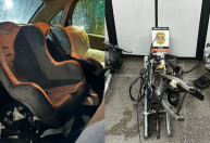 Mulher presa usava cadeiras de bebês para entregar peças de motos furtadas