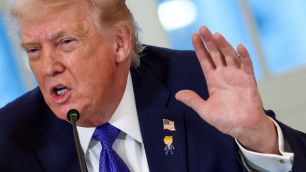 WILLIAM WAACK: Trump abre guerra contra o Fed e toma dura resposta