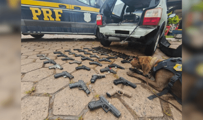 PRF apreende mais de 30 pistolas na Dutra que iam para o Complexo do Alemão