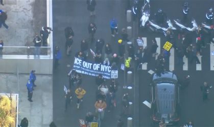 Agente do ICE que matou mulher pode ser processado? Entenda