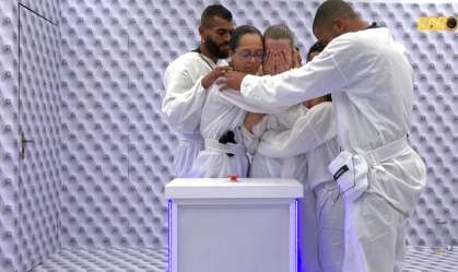 Quarto Branco BBB 26: O que acontece ao ficar muitos dias sem tomar banho?