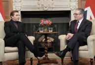 Starmer elogia recuo de Trump em tarifas relacionadas à Groenlândia