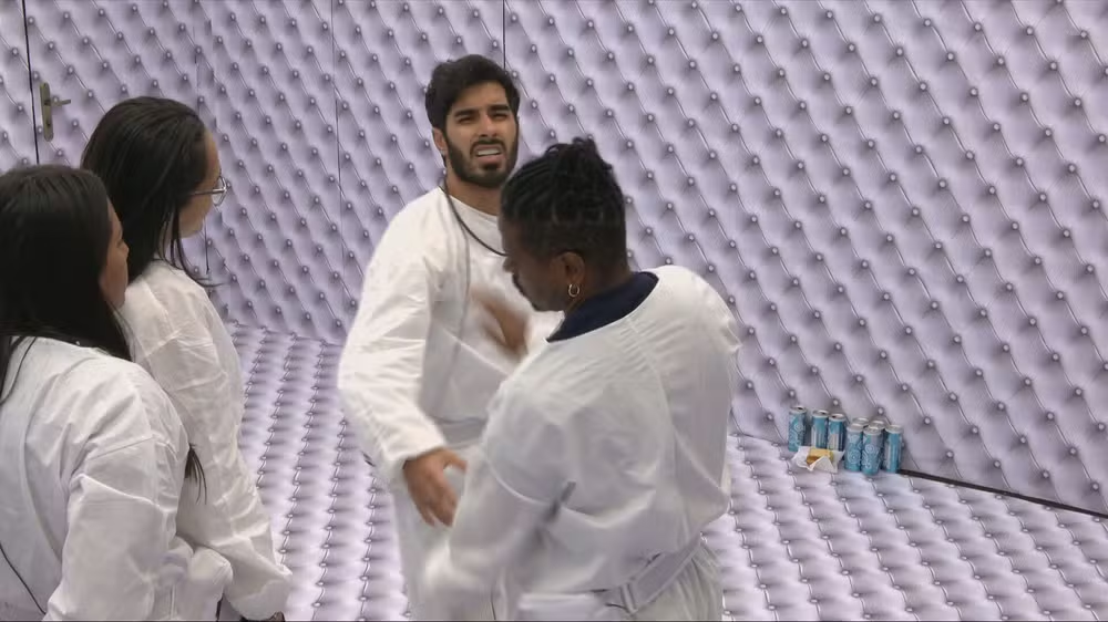 ricardinho-quarto-branco