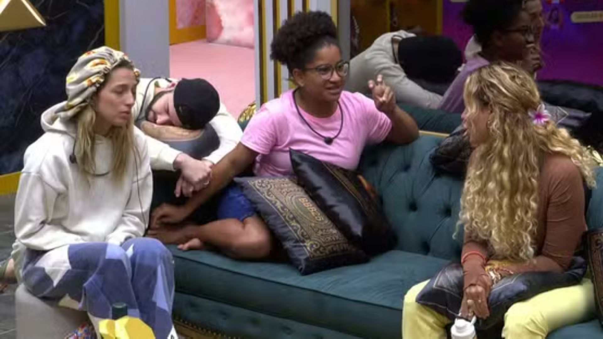 samirah-marcelo-milena-sarah-conversam-bbb-23