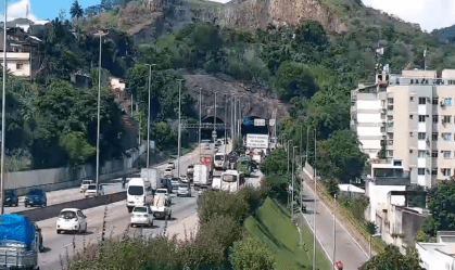 Policial penal morre durante tentativa de assalto na Linha Amarela (RJ)