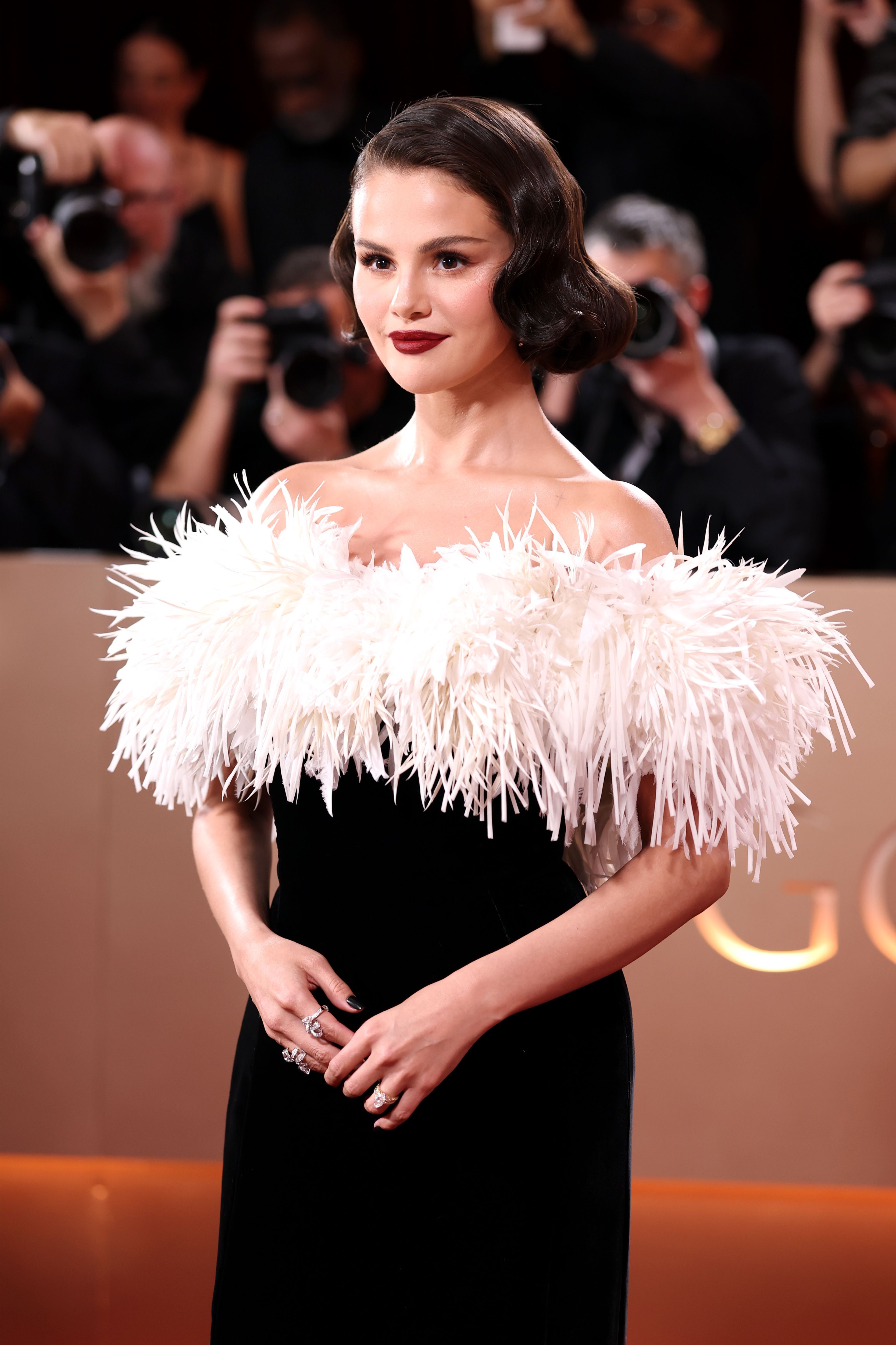 Selena Gomez no Globo de Ouro 2026 • Amy Sussman/Getty Images