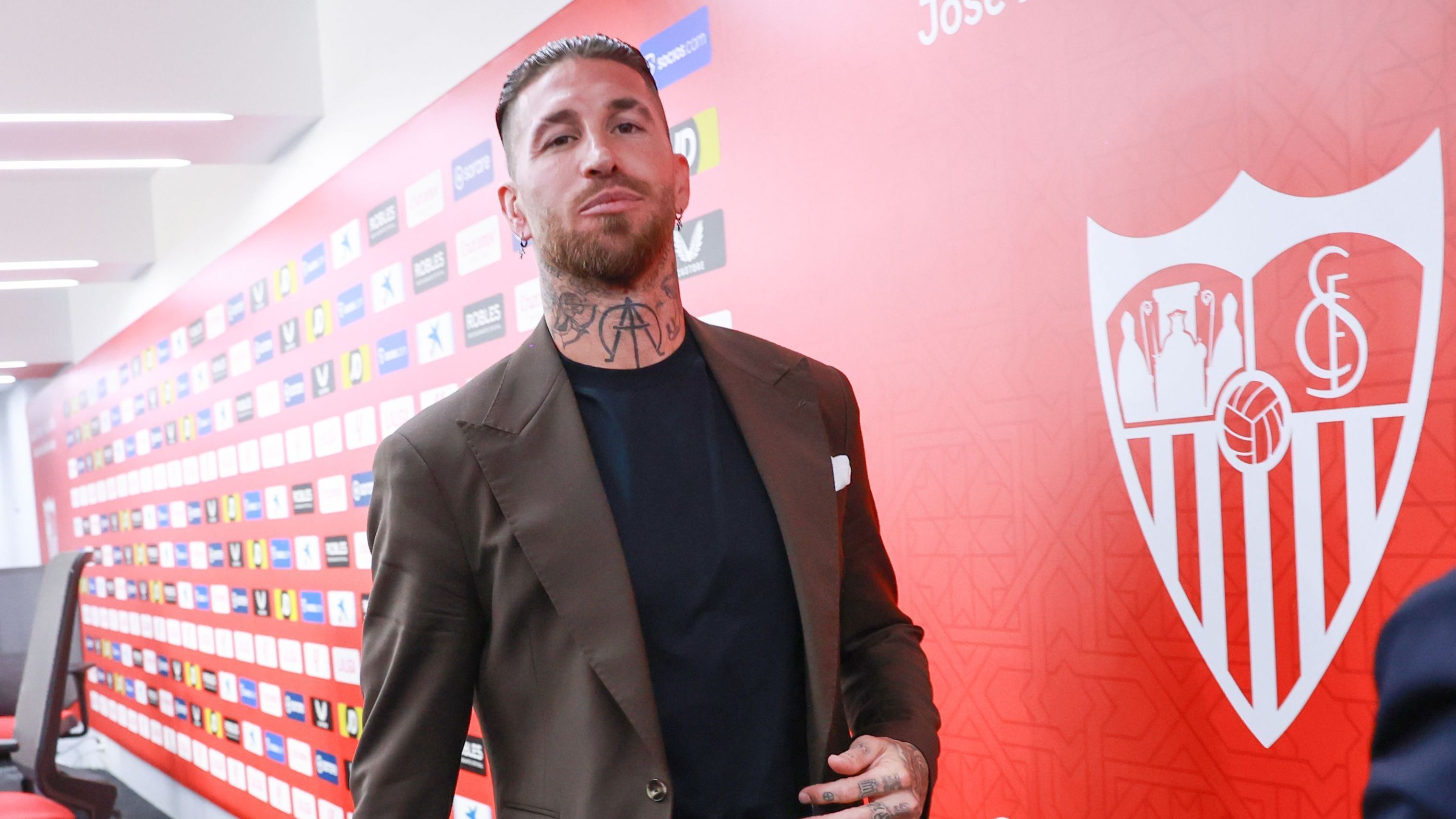 Sergio Ramos em coletiva do Sevilla