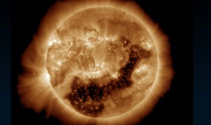 Tempestade solar jogou radiação na Terra, criou aurora boreal e afetou GPS