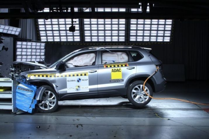 Volkswagen Taos recebeu 5 estrelas pelo Latin NCAP • Latin NCAP/Divulgação