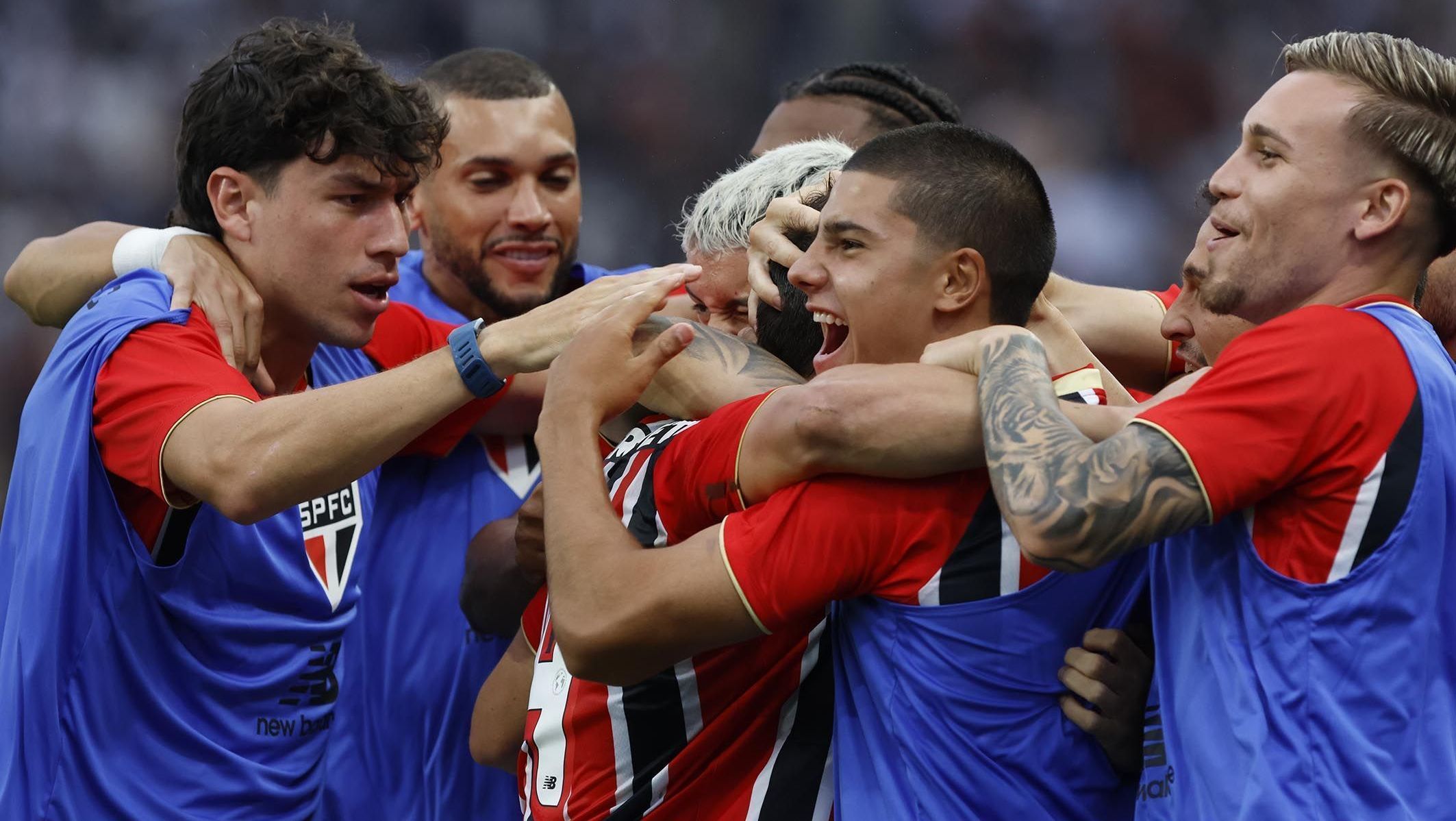 Tricolor escalado!! São Paulo revela titulares para a partida do Paulistão de logo mais!!