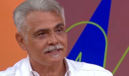 Tarcísio Filho relata dor ao contar sobre morte do pai para Gloria Menezes
