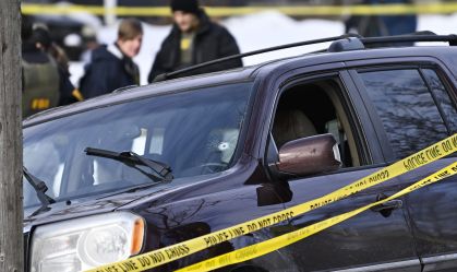 Uma mulher foi morta a tiros por um agente de imigração do ICE em Minneapolis, nos EUA, em 7 de janeiro de 2026.
