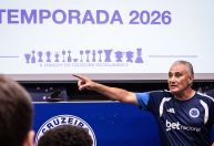 Tite tem primeiro contato com titulares do Cruzeiro; veja como foi