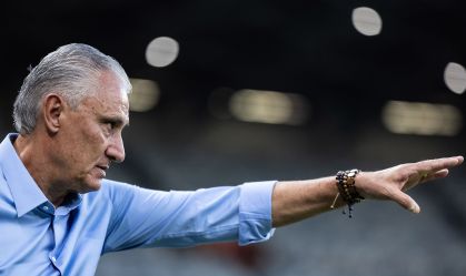Meia do Cruzeiro sai no primeiro tempo e vira preocupação para Tite