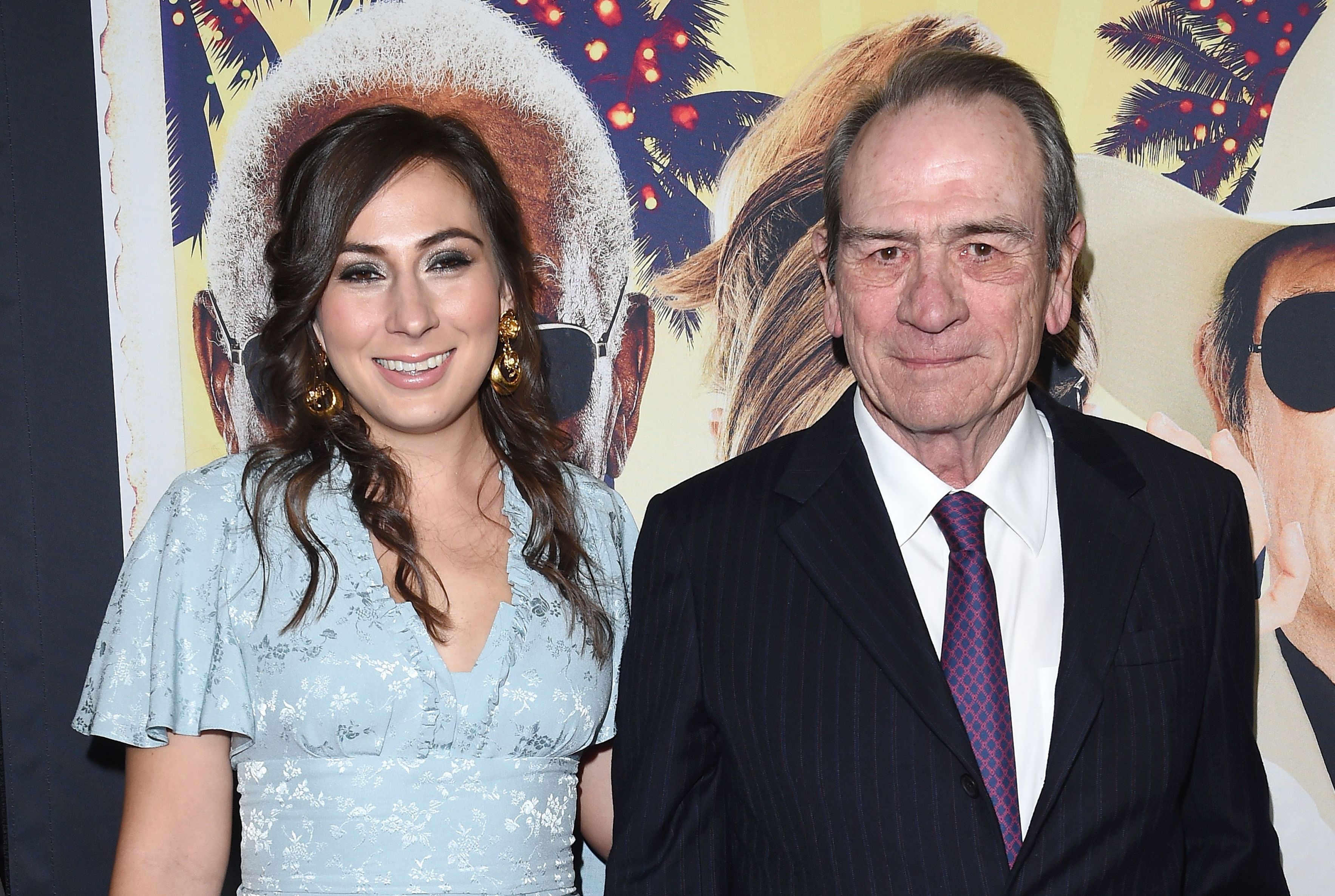 Ator Tommy Lee Jones e a filha Victoria Jones em 2017