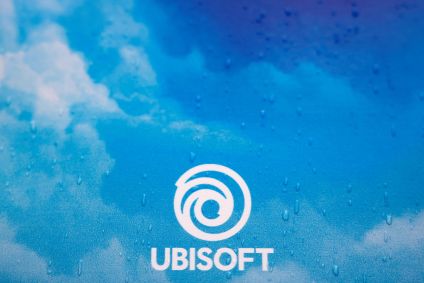 Logotipo da Ubisoft Entertainment em um painel durante uma coletiva de imprensa na sede da empresa em Saint-Mande, perto de Paris, França