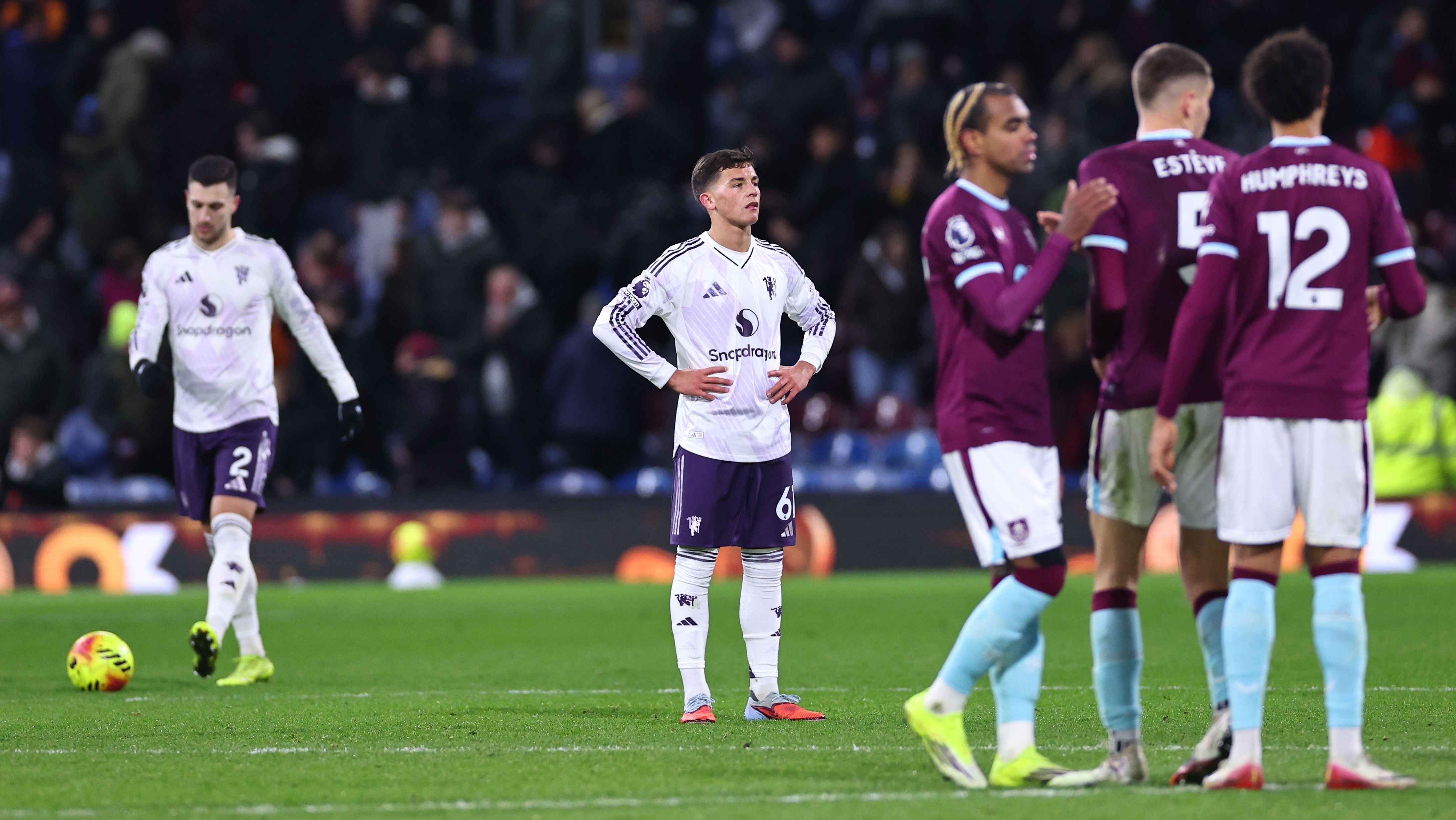 Burnley v Manchester United - Premier League