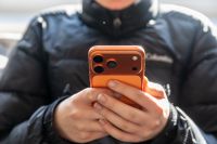 Ver vídeos curtos e rápidos pode causar prejuízo à saúde dos olhos