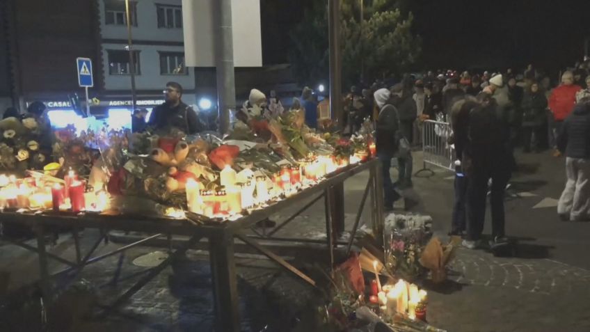 Altar montado em homenagem às vítimas do incêndio no bar do resort de esqui Crans-Montana, na Suíça • REUTERS