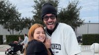 Viih Tube prova vestidos de noiva para cerimônia com Eliezer