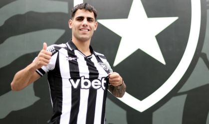 Botafogo anuncia a contratação do uruguaio Lucas Villalba